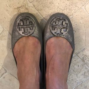 Tory Burch silver gray reva